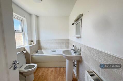 Master Bedroom Ensuite
