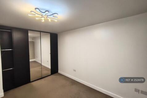2nd Floor Master Bedroom