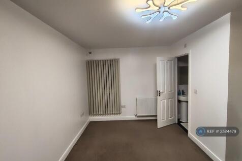 2nd Floor Master Bedroom