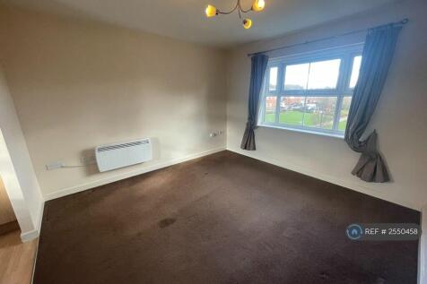 Hall / Living Room