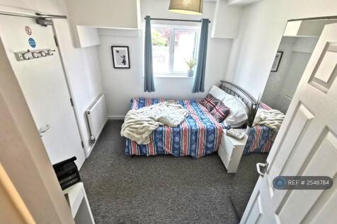 Room 1: Light Double En-Suite, Ground Floor