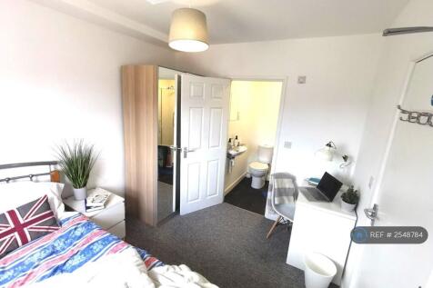 Room 1: Light Double En-Suite, Ground Floor