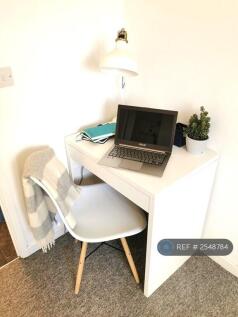 Room 1: Light Double En-Suite, Ground Floor