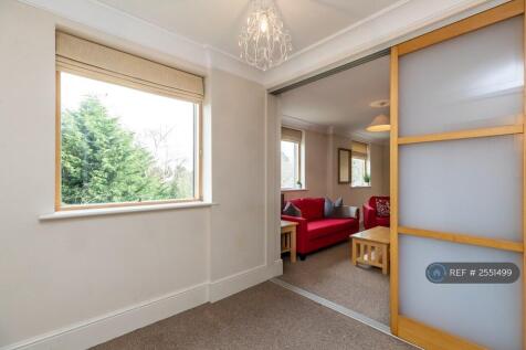 Office/Bedroom 3