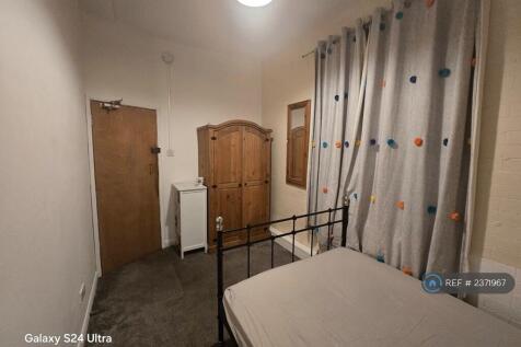 400 Room 2