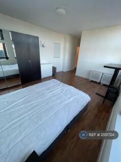 Master Bedroom Pic 3