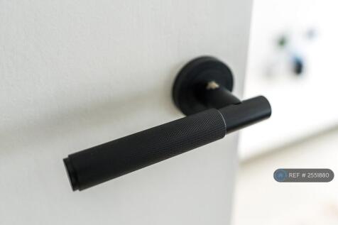 Contemporary Fittings