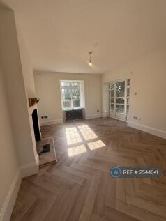 Dining Room/Snug