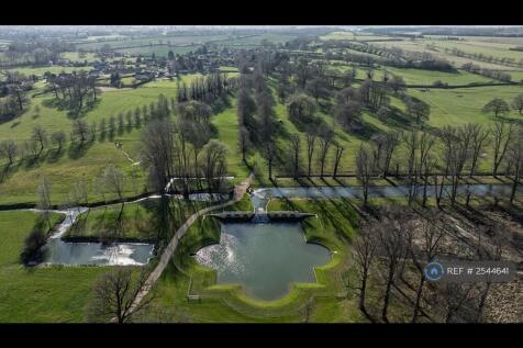Star Pond Towards Weekley Park