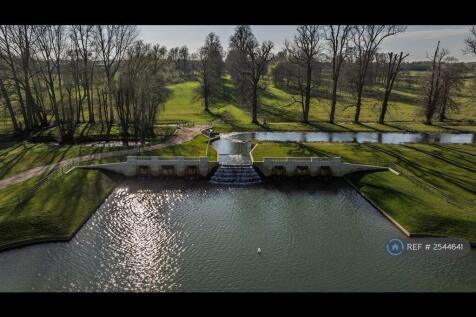 Star Pond Towards Weekley Park