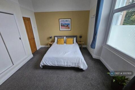 Master Bed 1