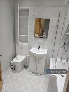 Main Bath 1
