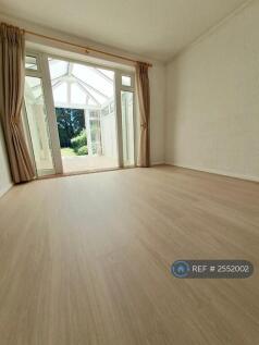 Dining/Conservatory Area