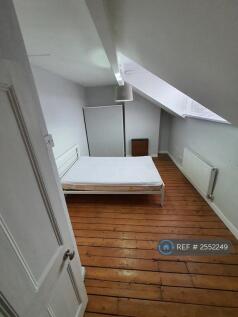 Attic Dbl Bedroom