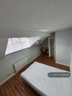 Attic Dbl Bedroom
