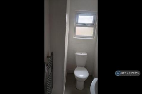 Bathroom Photo 2
