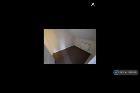 Top Floor Small Open Bedroom 