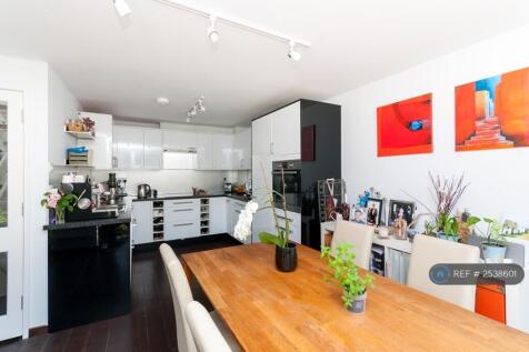 Kitchen/Diner To Socialize