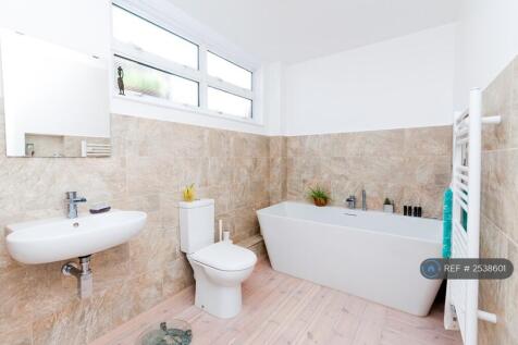 Bathroom Top Floor