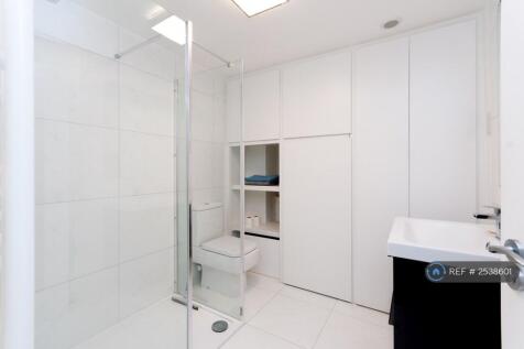 Bathroom Ground Floor