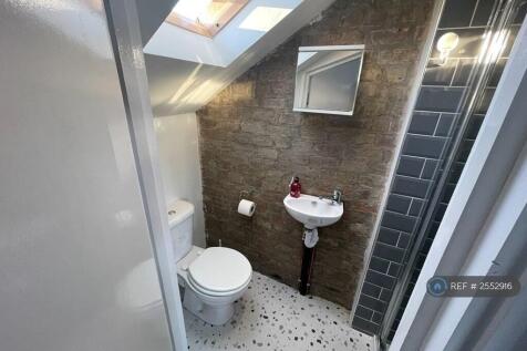 Ensuite For Master Bedroom 1