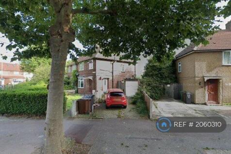 1 Bed Maisonette Close To Everything