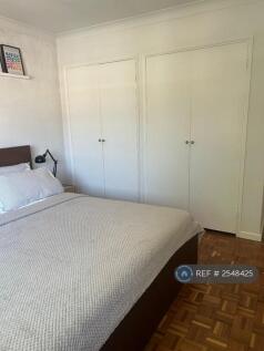 Bedroom 1 Wardrobes