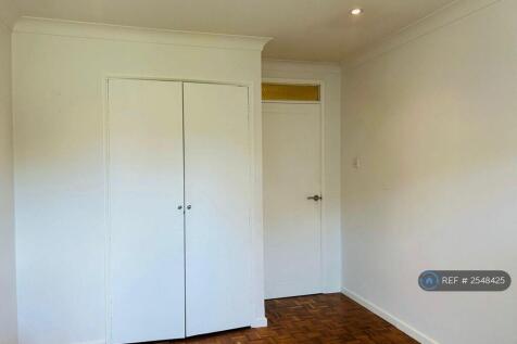 Bedroom 2/Study Wardrobe