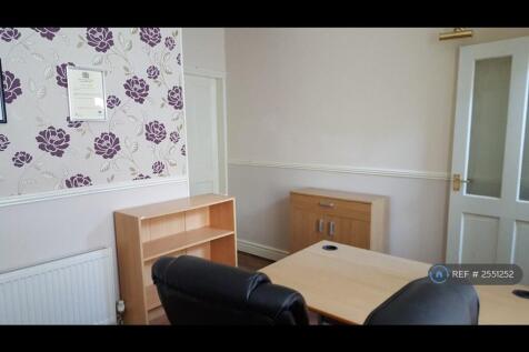 Longe Room