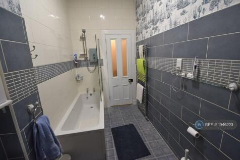 Bathroom With Shower 