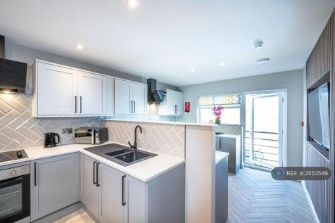 Kitchen Divide