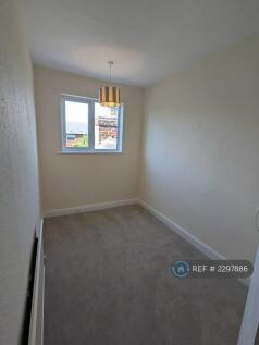 Small Bedroom/Office