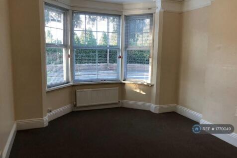 Bedroom 1   4.2m  x 3.9m