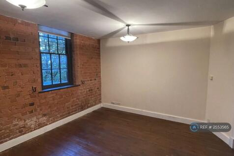 Living Room Pic 4