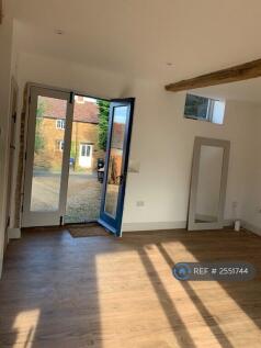 Open Plan Living Area- Underfloor Heating) 