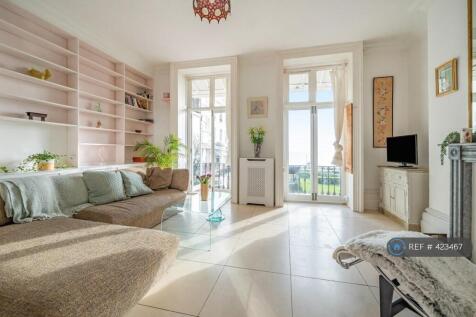Stunning 2 Bed Flat 