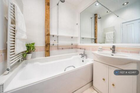 Upstairs Bathroom