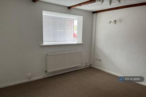 Lounge Looking To Front Window
