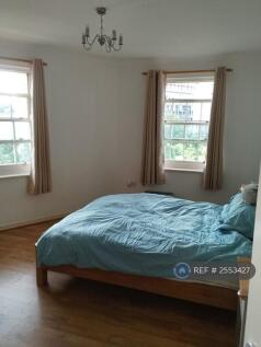 Bedroom 1 (Master)