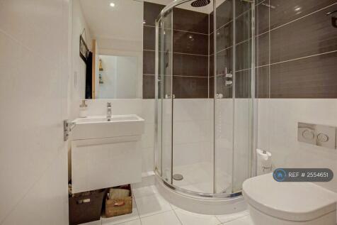 Master En-Suite