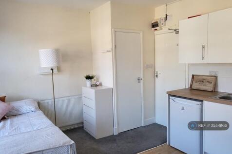Living Area Furnished With En-Suite 