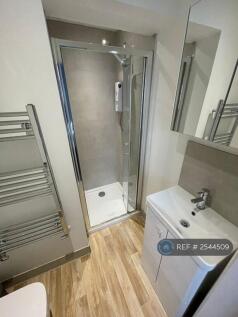 Room 3 - Ensuite