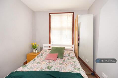 Bedroom 3/Office