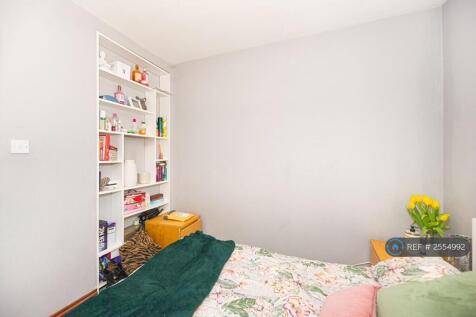 Bedroom 3/Office