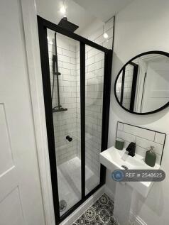 Room 2 En-Suite