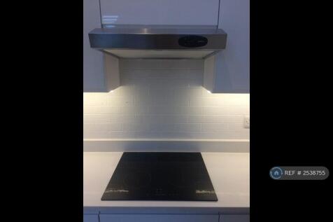 Induction Hob And Extractor