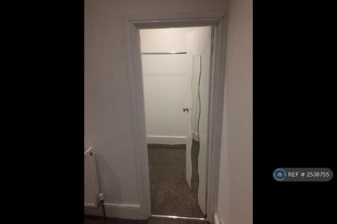 Back Bedrm Walk In Cupboard