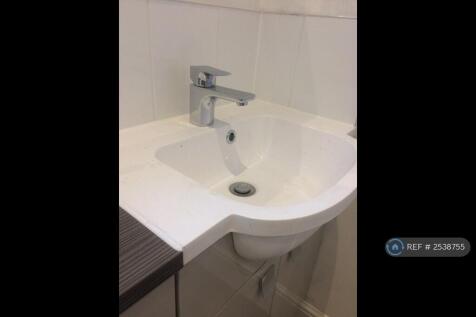 Bathrm / Ensuite Sink