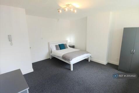 Flat 6 : Main Room.