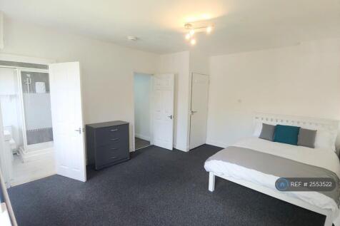 Flat 6 : Main Room.